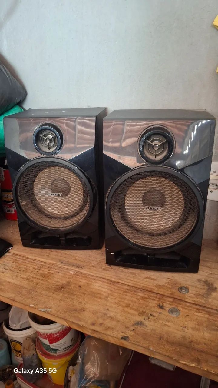 2 caixas de som 