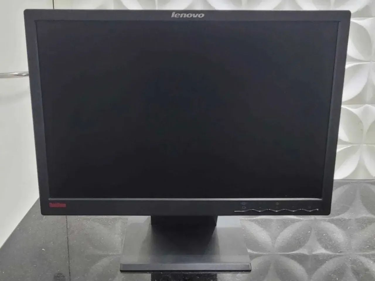 Monitor Lenovo Lcd 18,5 Polegadas 