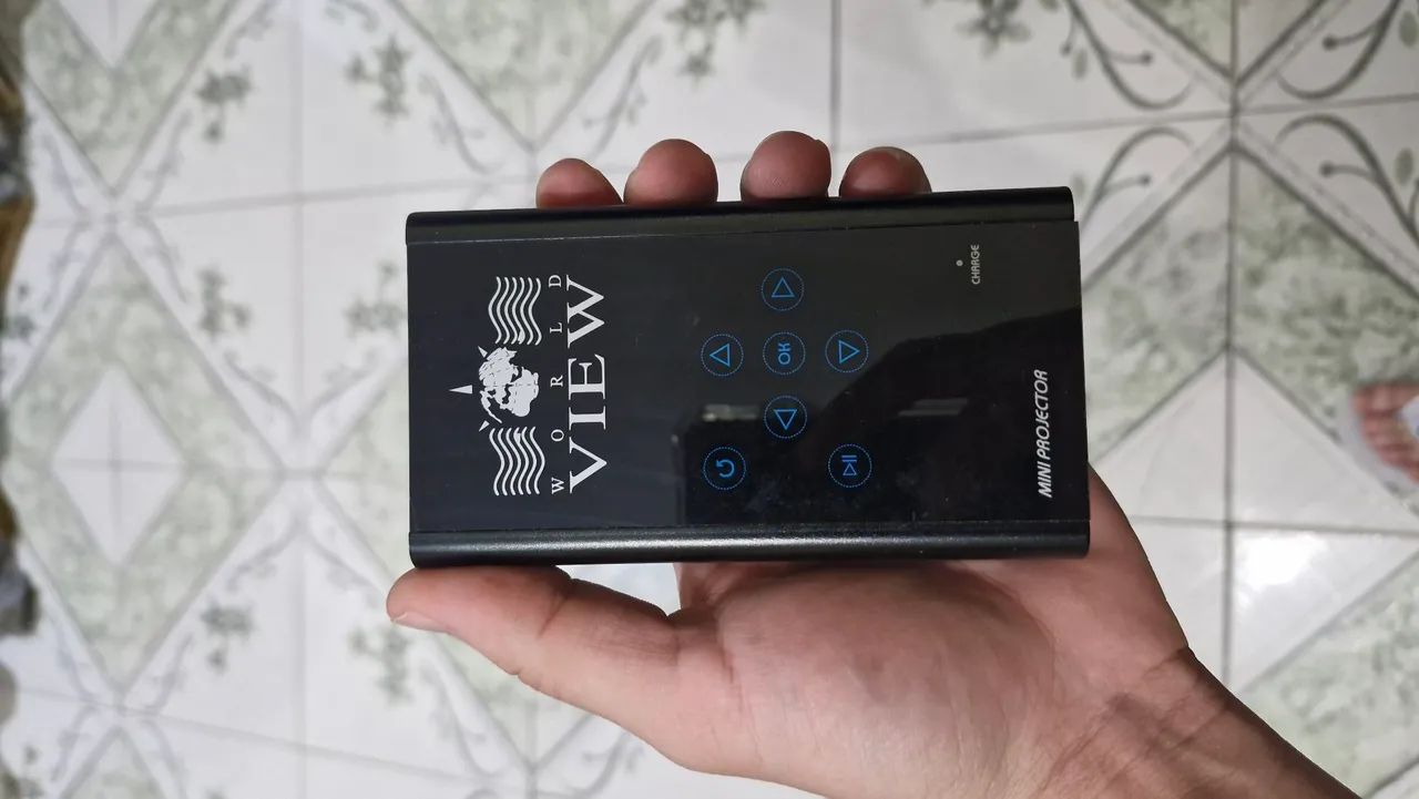 MINI PROJETOR WORLD VIEW