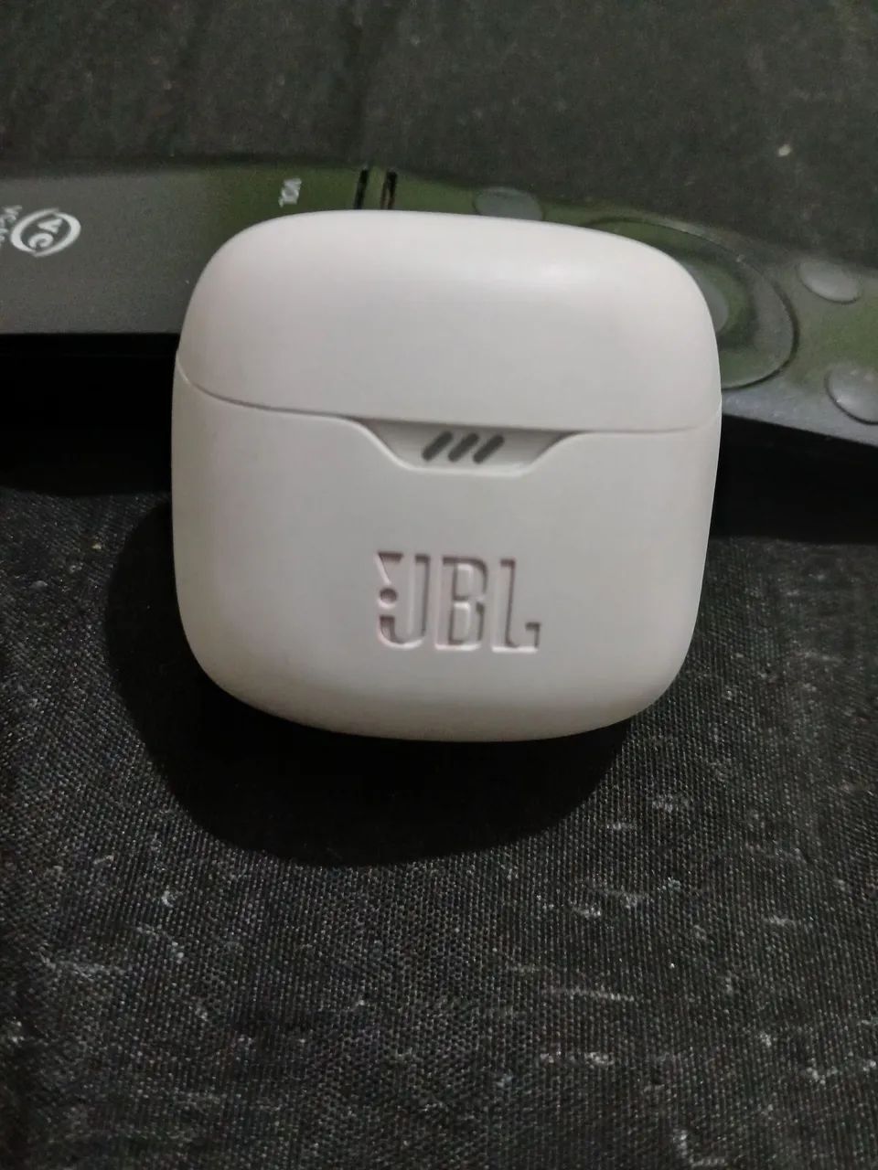 Fone de ouvido JBL TUNE - Foto 4