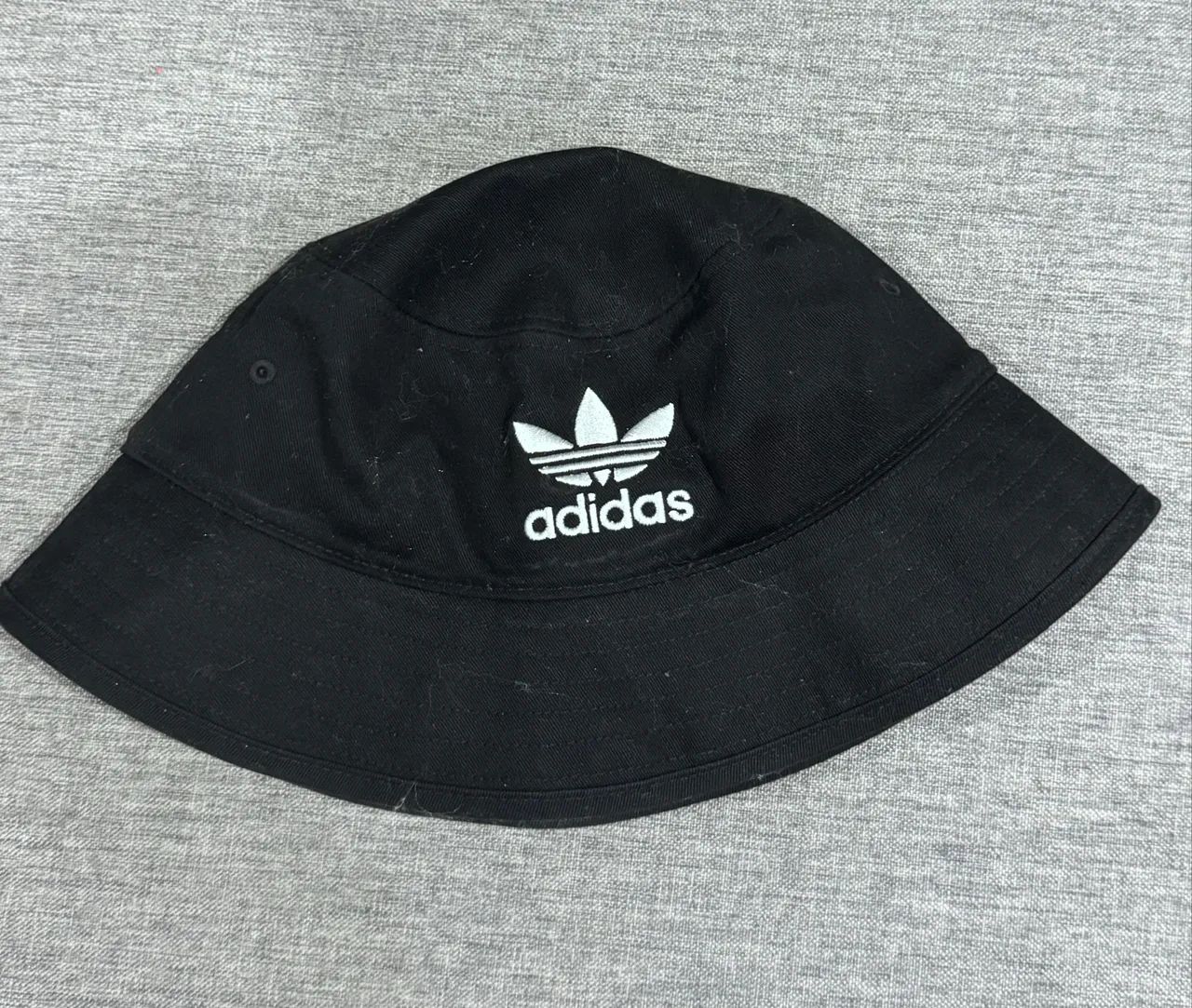 Chapéu adidas