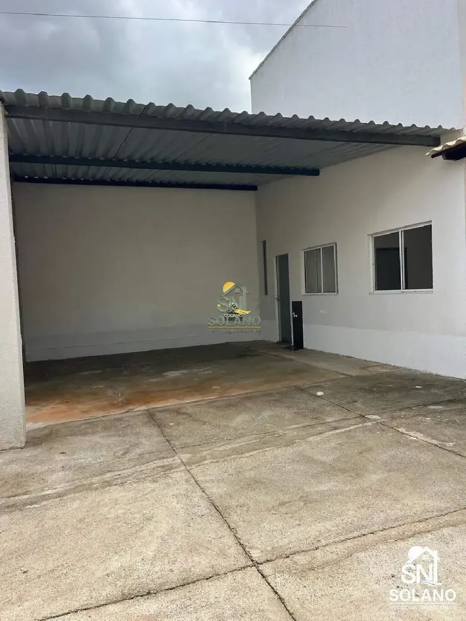 Vendo Belo Imóvel comercial com móveis planejados no escritório - Foto 5