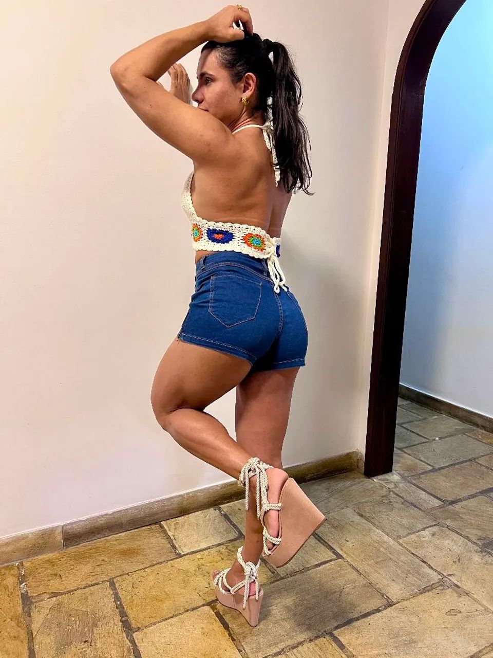 Cropped de Crochê e Short jeans Surreal - Foto 2