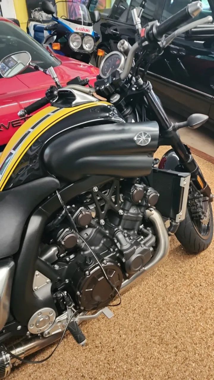 YAMAHA VMAX 1700