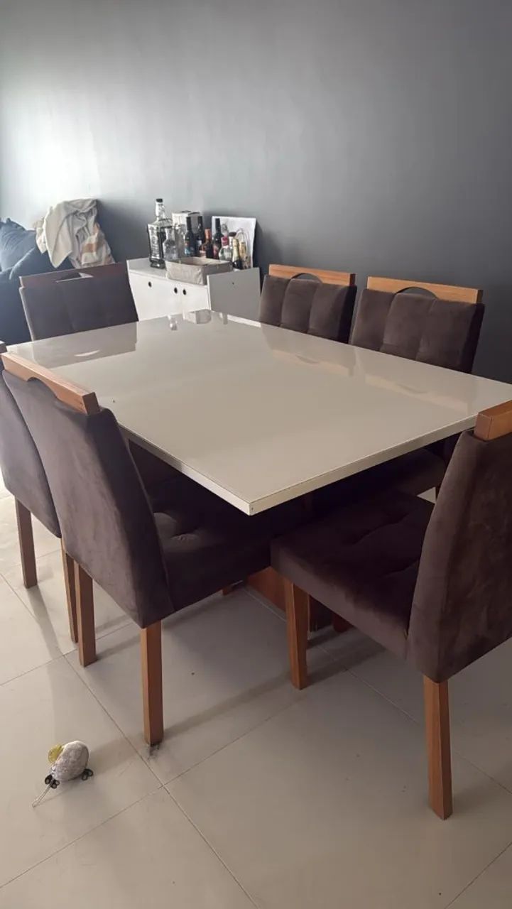 Mesa com cadeiras - Foto 3