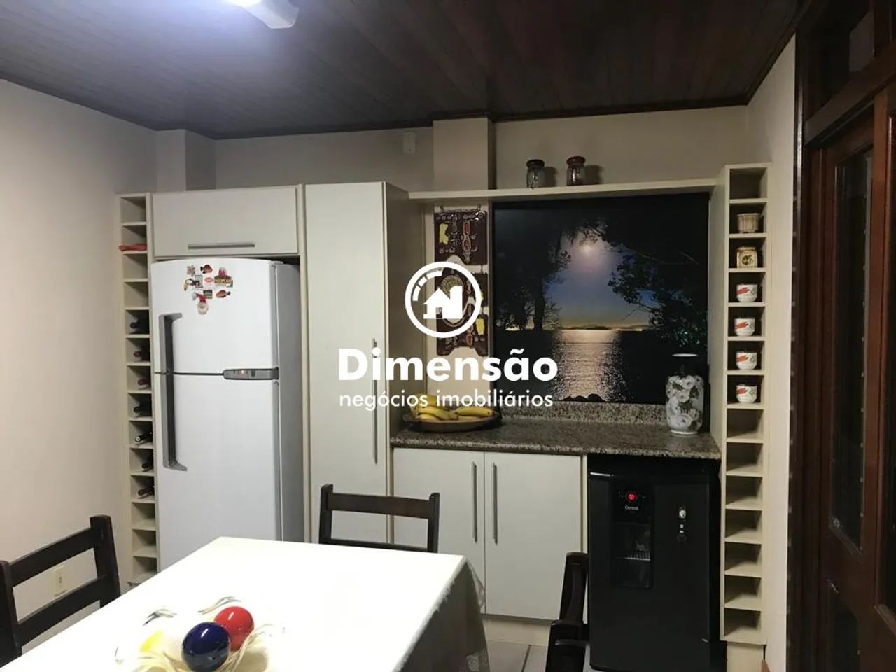 CASA 4 DORM. NO CENTRO - Foto 5