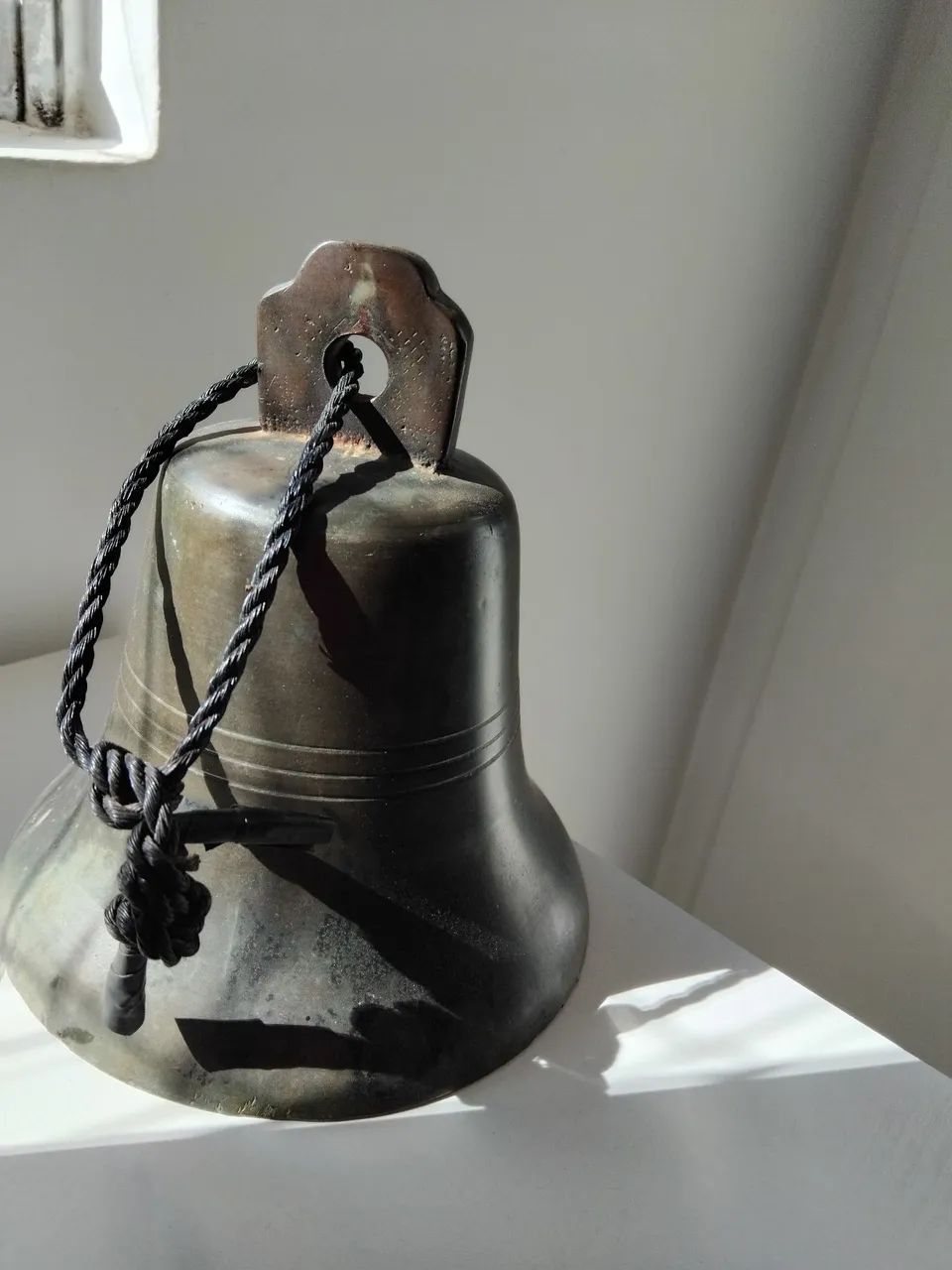 Sinônimos bronze antigo