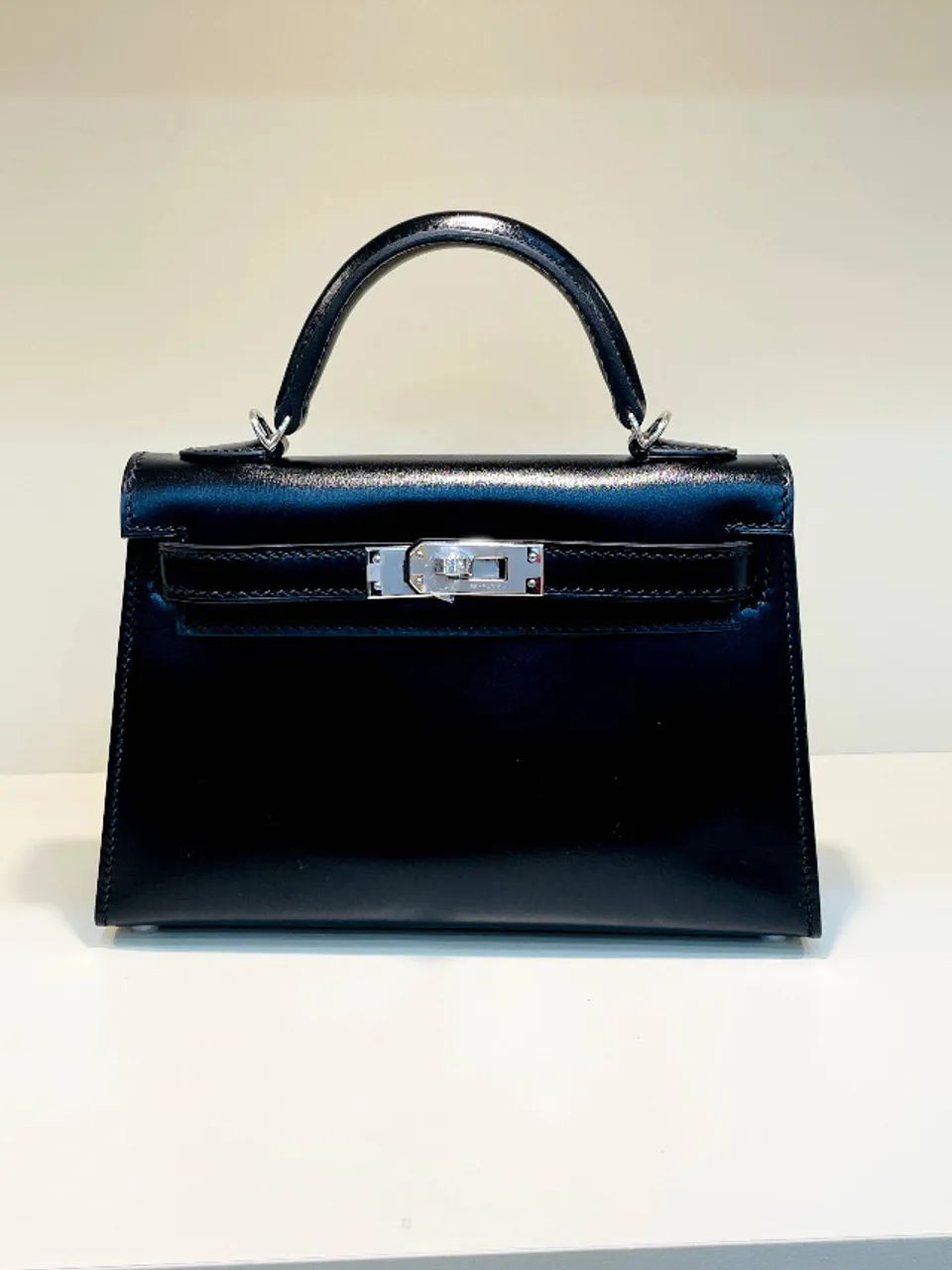 BOLSA MINI KELLY COURO 