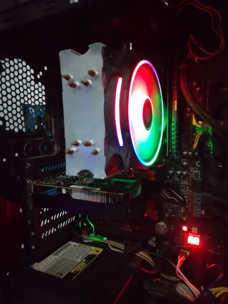Placa de vídeo GTX 1050 ti de 4 GB de ram nova - Foto 3