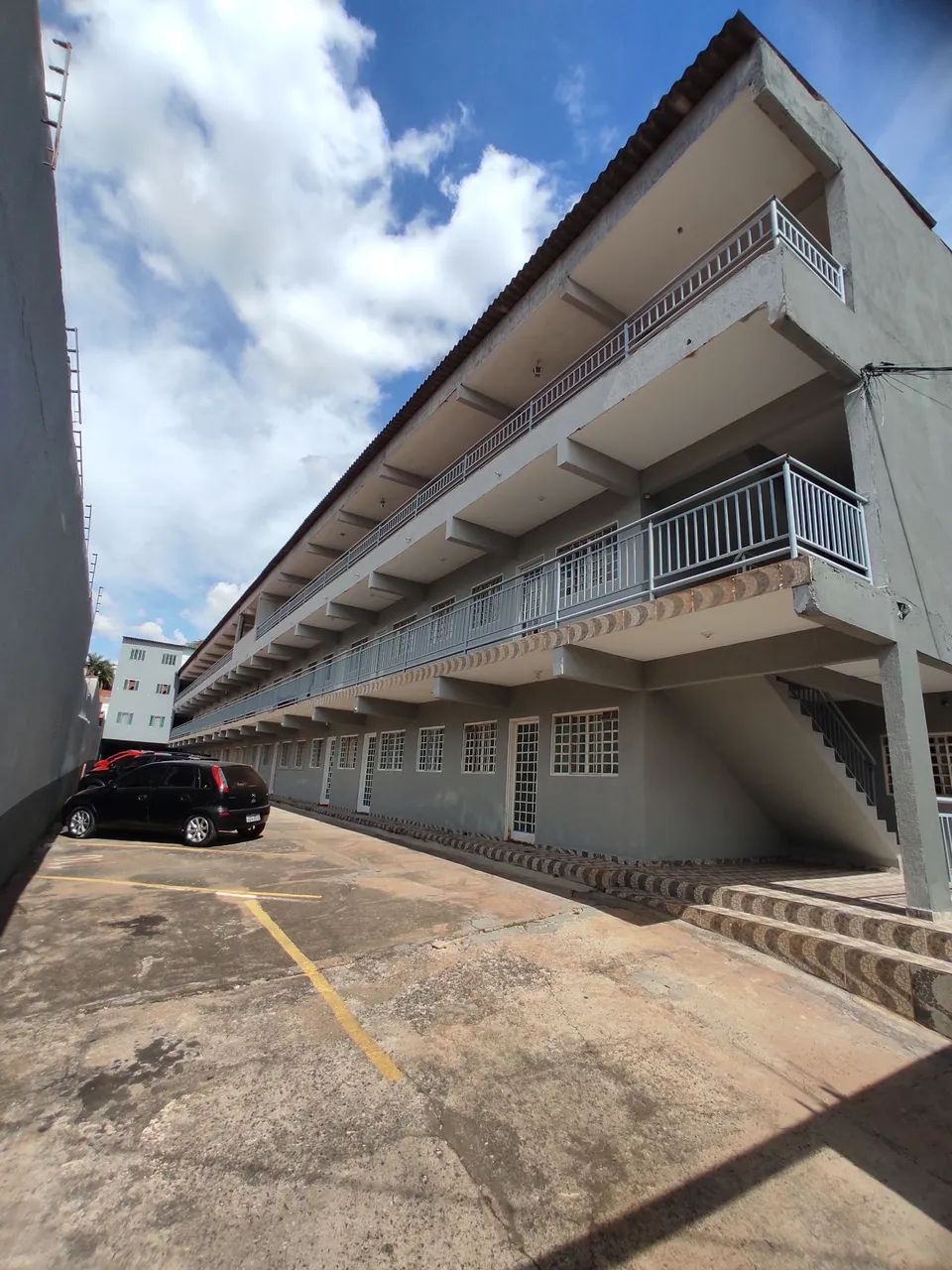 Apartamento duplex com 2 quartos qsc 19 chac 25 PERMUTO em carros - Foto 3