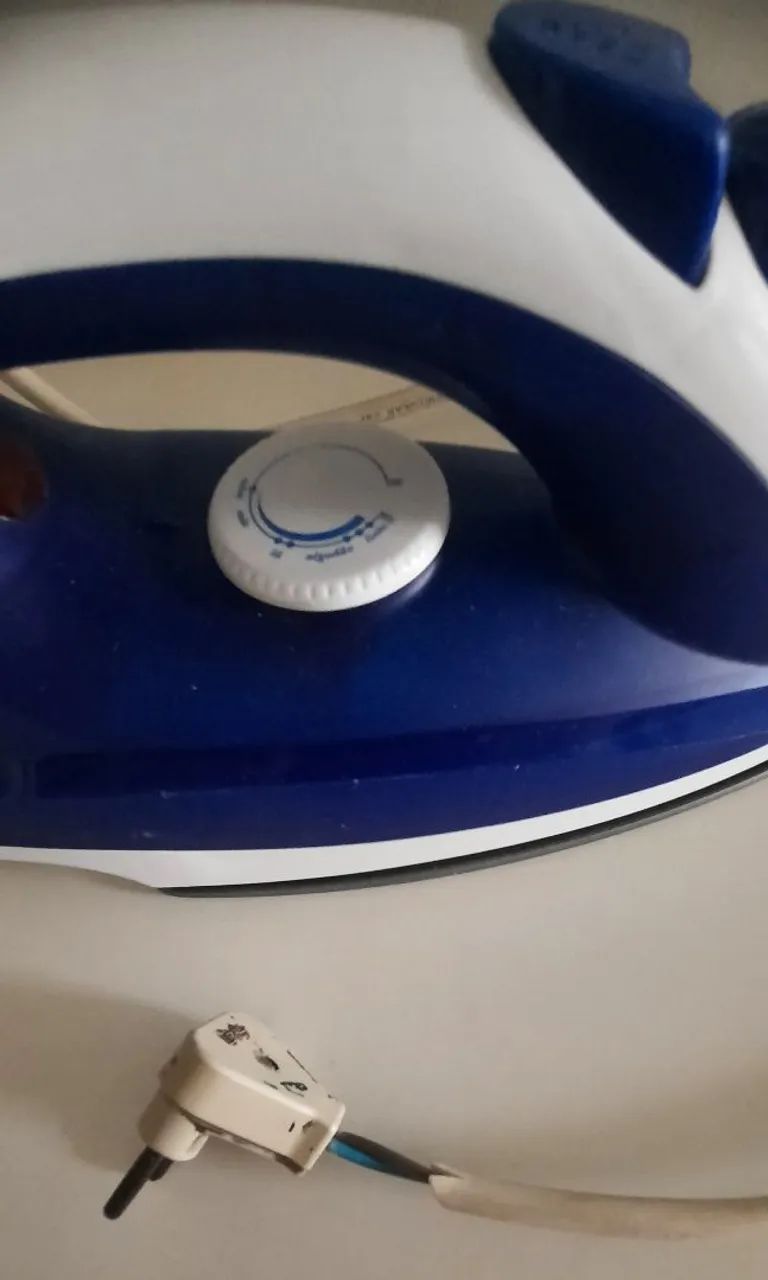 FERRO DE PASSAR BLACK & DECKER  - Foto 5