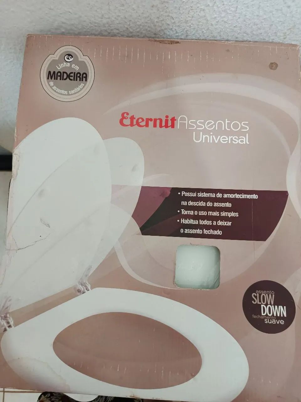 Tampa de vaso sanitário Eternit universal (linha em madeira) com tecnologia slow down