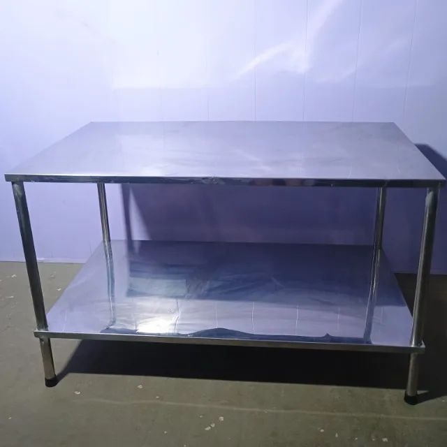 MESA INOX