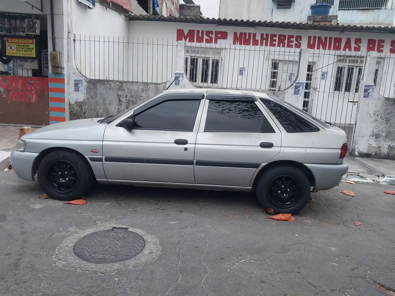 Ford Escort GL 1.6 MPI 2001
