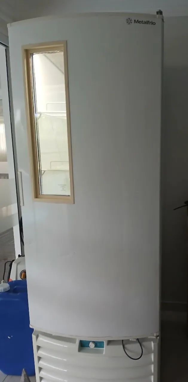 Freezer vertical Metalfrio 