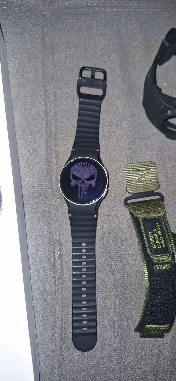 Relógio  Samsung watch 7 de 40 milímetro  com 5 pulseiras sendo uma modelo g-shok - Foto 2