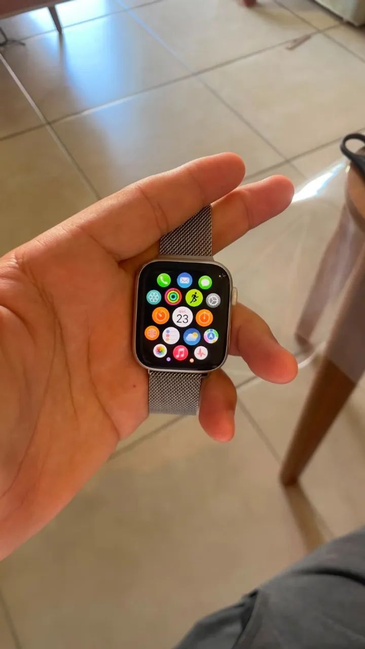 Apple Watch Series 4 / 44mm - Foto 2