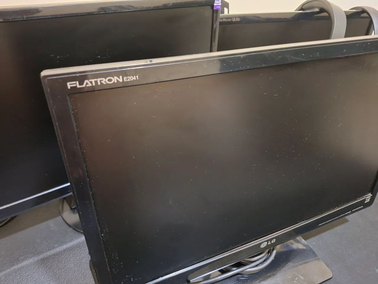 Monitor LG E2041 20 polegadas LED + Cabos - Foto 2