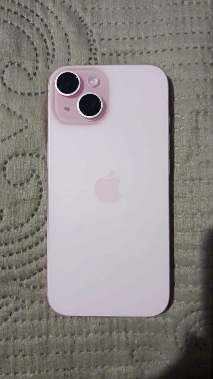 iPhone 15 