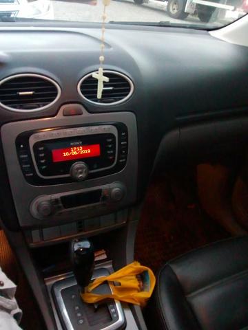 Ford Focus Sedan Ghia- Excelente carro de luxo - Foto 3