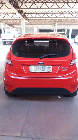 New Fiesta Hatch Impecável 2015 - Foto 9