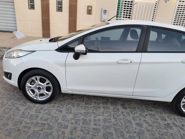 Vendo Ford Fiesta 1.6 AT 2015 - Foto 5