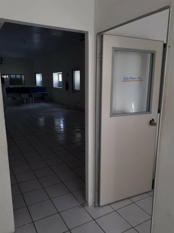 Ampla sala de 200m², no coração do Recife Antigo, em prédio tombado - Foto 5