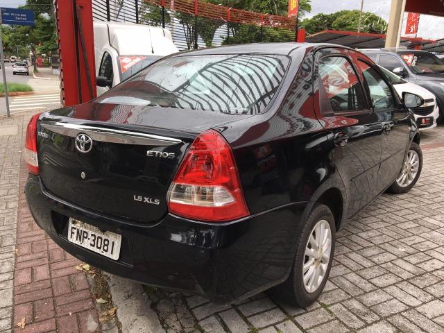 A2 Toyota Etios Sedan 1.5 Flex " Único Dono " Todo Original - 2014 - Foto 4