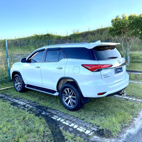 Hilux Sw4 2.8 Srx Diesel 4x4 7 Lugares - 2018 - Foto 4
