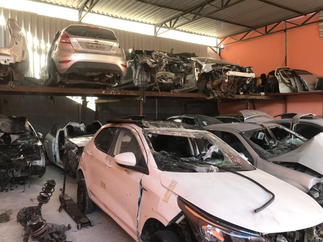 Sucatas para venda de peças em geral