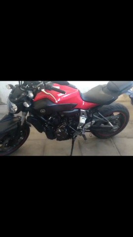 MOTO MT 07 YAMAHA EM DIAS