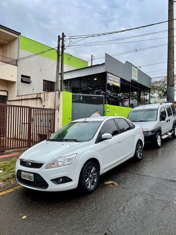 FORD FOCUS SEDAN 2.0 FLEX AUTOMATICO