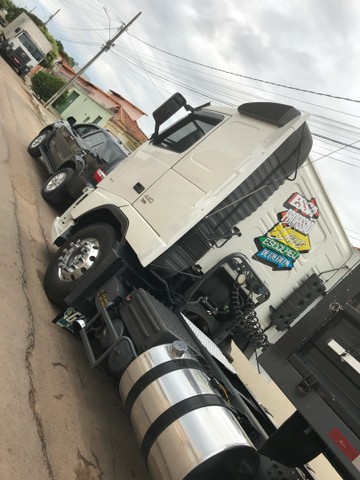 FH 440 4X2 AUTOMÁTICO