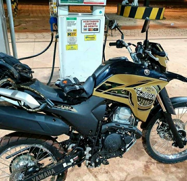 VENDO MOTO YAMAHA XTZ 250 NOVA