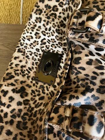 VENDO BOLSA DE ONÇA  - Foto 3