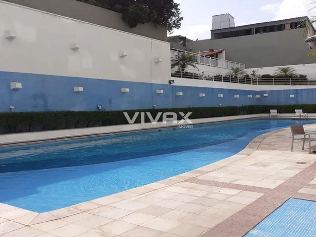 TODOS OS SANTOS | Rua Santos Titara - 2 Quartos (1 Suíte) Vaga - Varanda | Agende Sua Visi