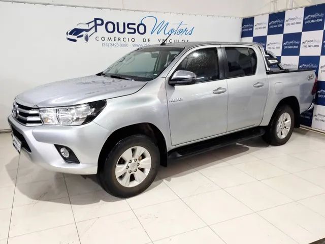 TOYOTA HILUX HILUX CD SRV 4X4 2.8 TDI DIESEL AUT.