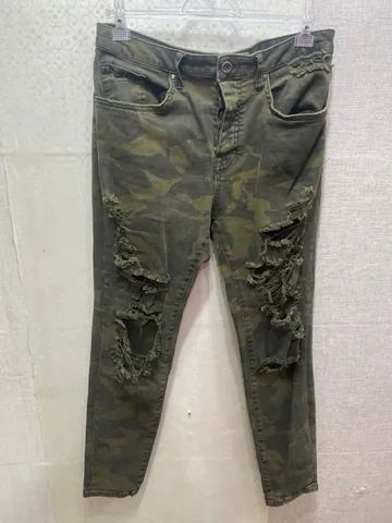 Calça camuflada hot sale zara