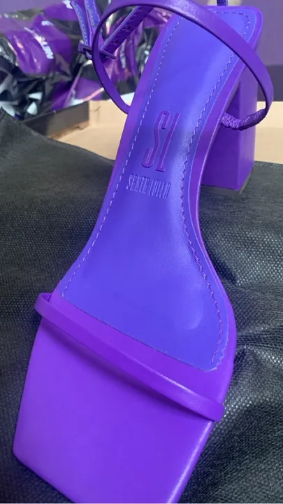 Sandália salto Santa lolla