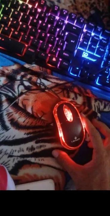 Kit Teclado e Mouse Gamer RGB