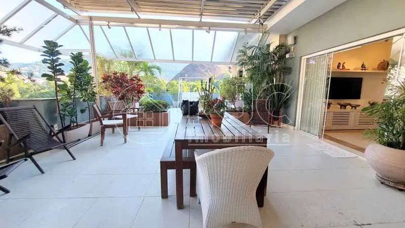 Imóvel para venda possui 120 metros quadrados com 3 quartos em Maracanã - Rio de Janeiro -