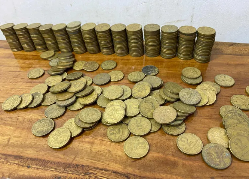 Moedas 2 cruzeiros antigas lote 600 moedas