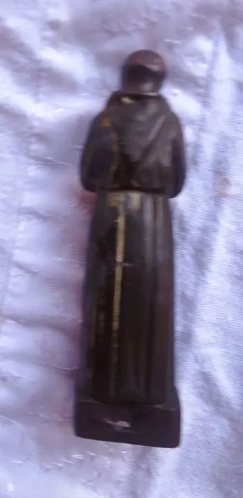 Antiga Escultura produzida Bronze francês cinzelado, representando São Francisco de Assis  - Foto 2