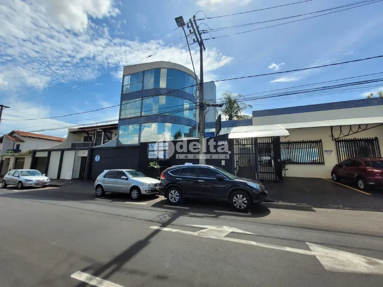 Sala disponível para locação no bairro Umuarama em Uberlândia-MG