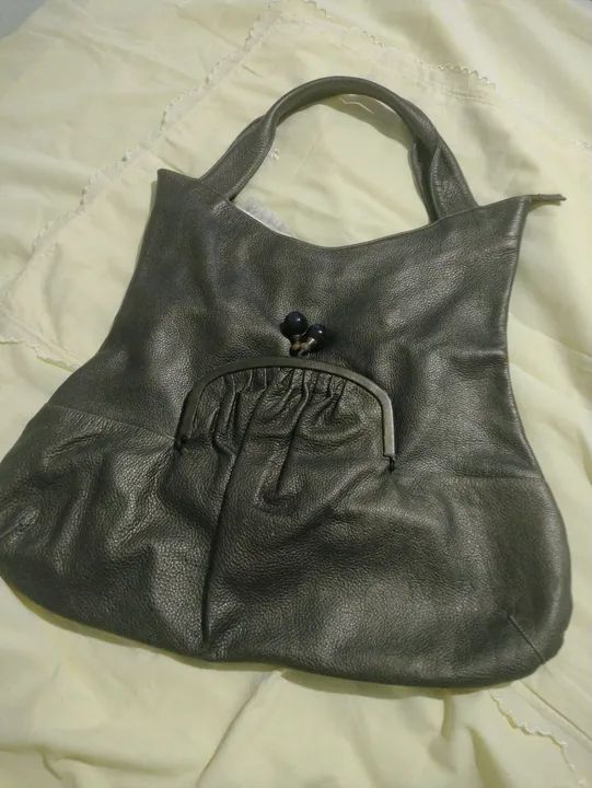 Bolsa de Ombro em Couro meio verdiada