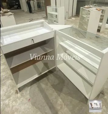 Balcão Caixa em L + Balcão Vitrine com Vidro Superior - Foto 4
