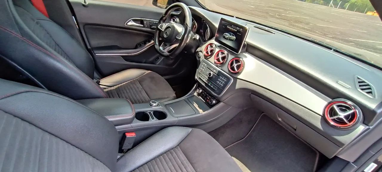 Mercedes CLA 250 SPORT 4matic carro muito novo 75.000 km - Foto 2
