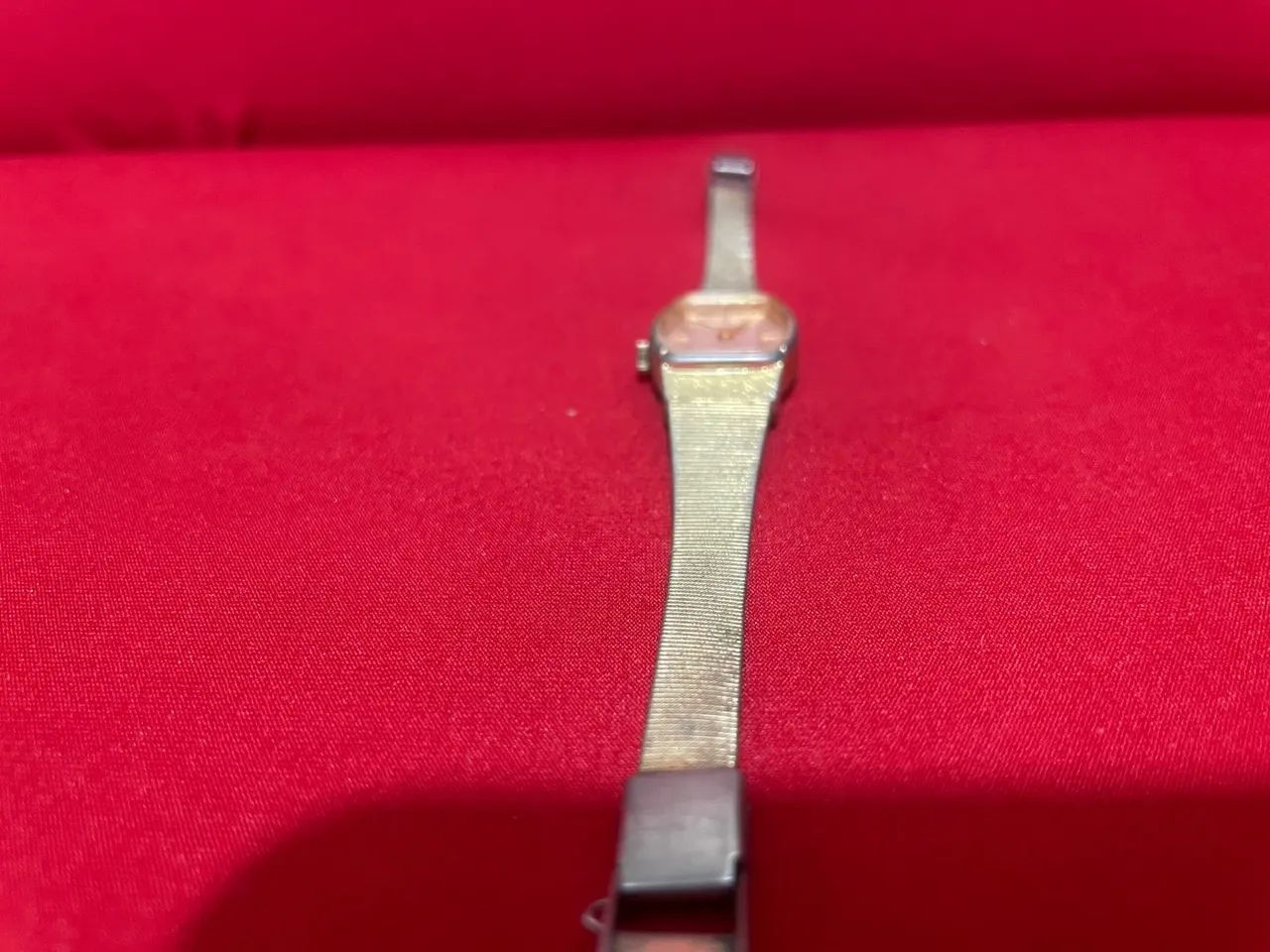 Relógio Citizen Quartz Dourado Feminino - Foto 2