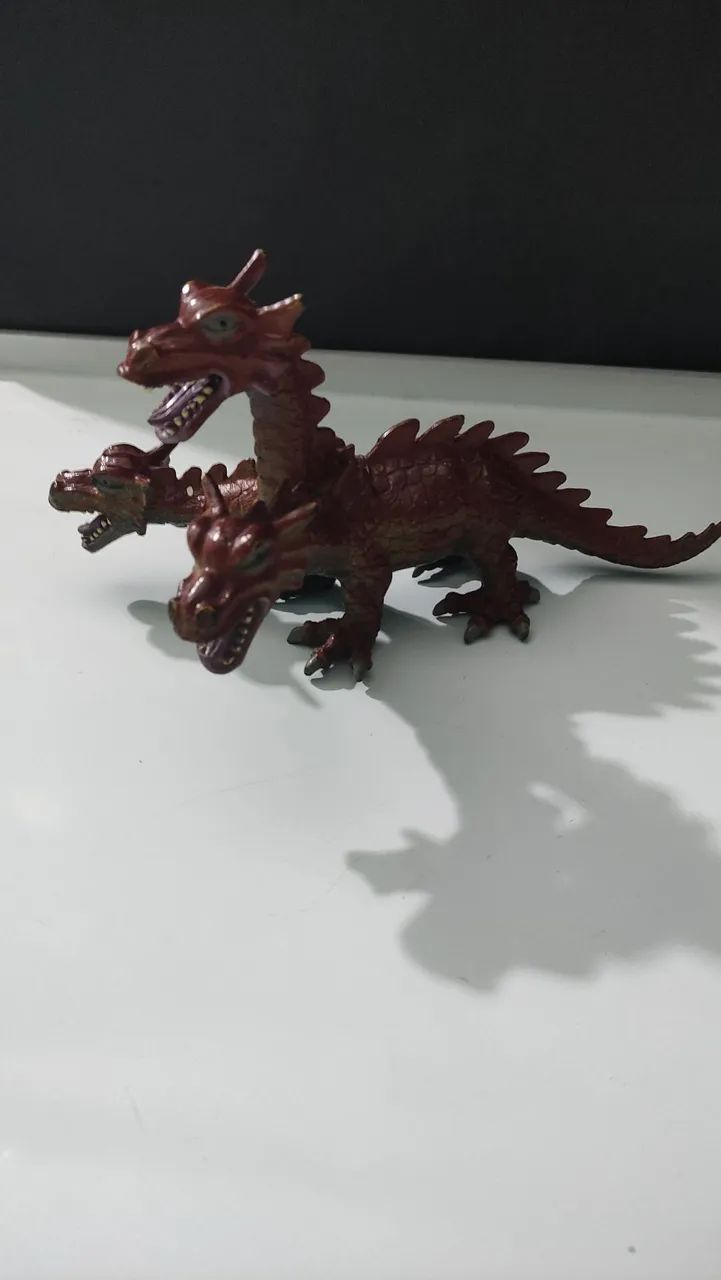 Dragão de Três Cabeças - Brinquedo Colecionável 22 cm - Foto 2