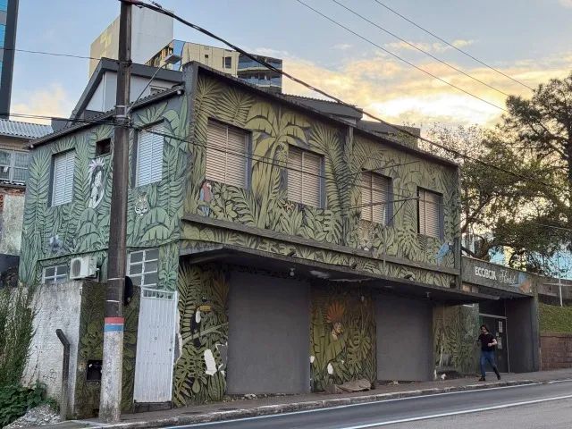 ALUGO CASA COMERCIAL CENTRO FLORIANÓPOLIS